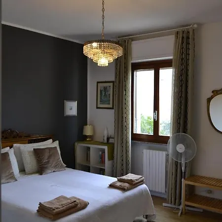 לינה וארוחת בוקר Osimo B&B 3*