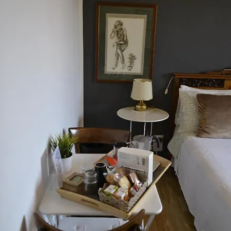 לינה וארוחת בוקר Osimo B&B 3*