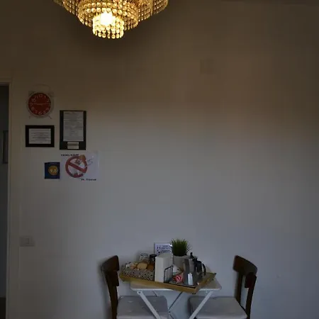 לינה וארוחת בוקר Osimo B&B 3*